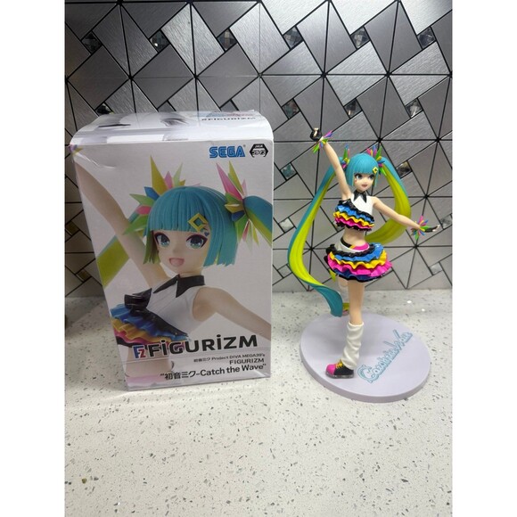 Hatsune Miku Catch the Wave SEGA FiGURiZM Figure – Project DIVA MEGA39’s w box - Picture 1 of 9